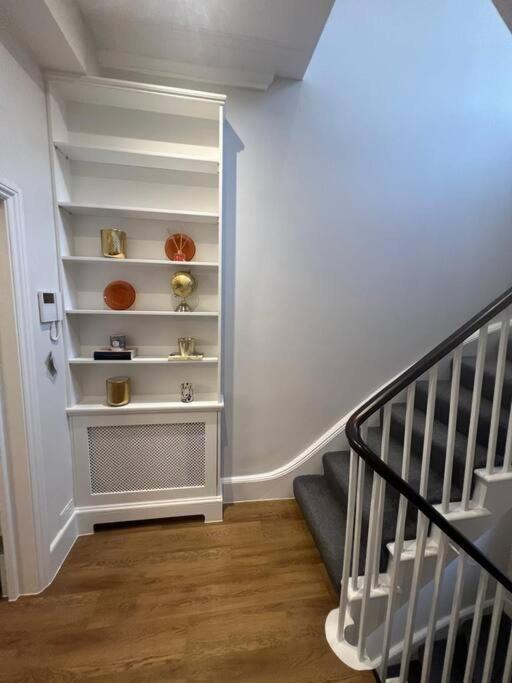 Appartement Flat In The Heart Of Holland Park à Londres Extérieur photo