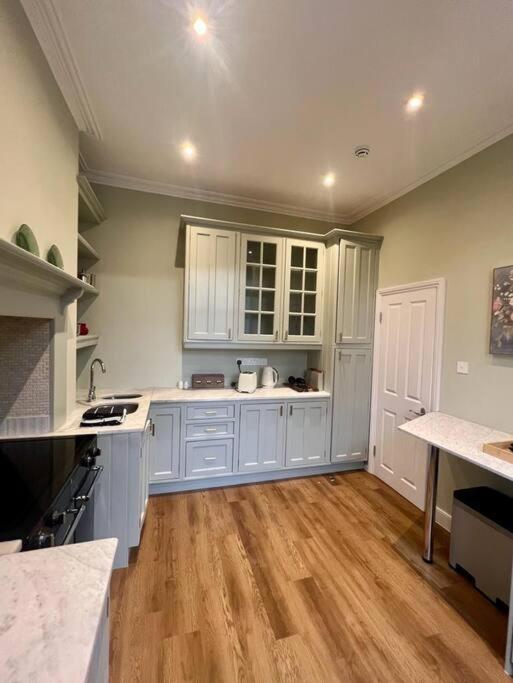 Appartement Flat In The Heart Of Holland Park à Londres Extérieur photo
