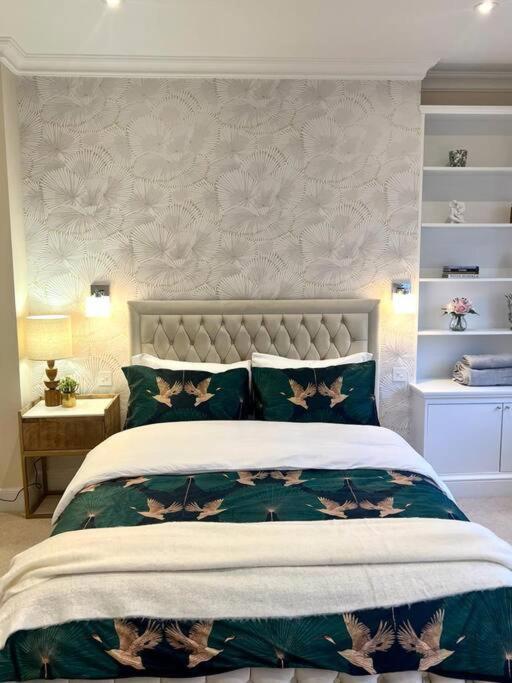 Appartement Flat In The Heart Of Holland Park à Londres Extérieur photo